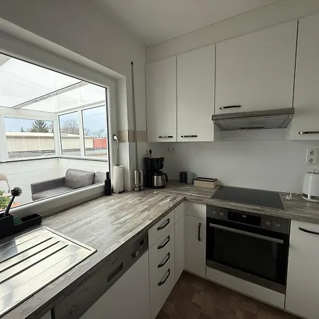 100qm-3 Room-free Privat Parking-wifi-sn