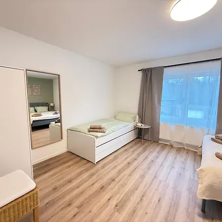 100qm-3 Room-free Privat Parking-wifi-sn