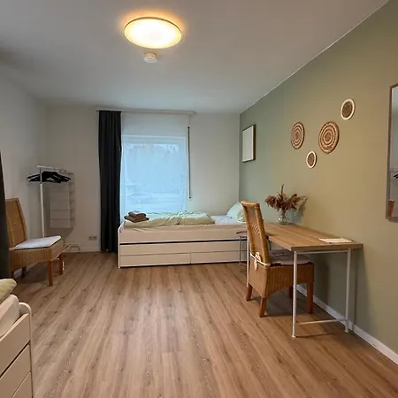 Apartament 100qm-3 Room-free Privat Parking-wifi-sn