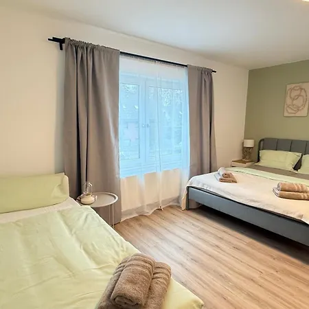 100qm-3 Room-free Privat Parking-wifi-sn Апартаменты Ганновер