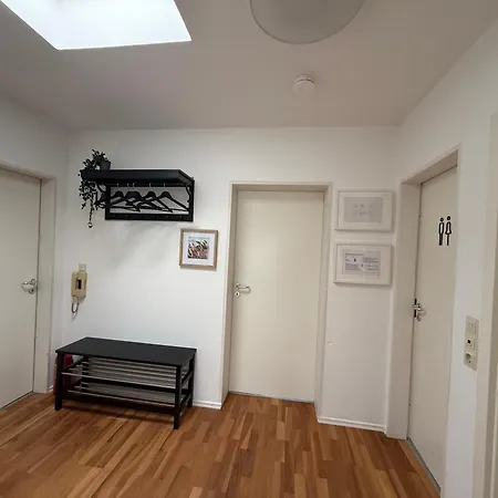 Apartman 100qm-3 Room-free Privat Parking-wifi-sn Hannover