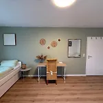 Lägenhet 100qm-3 Room-free Privat Parking-wifi-sn Hannover